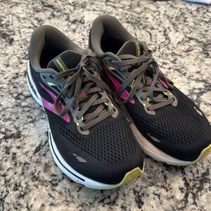 Brooks Womens Adrenaline GTS 23 Black Running Shoes Sneakers 9